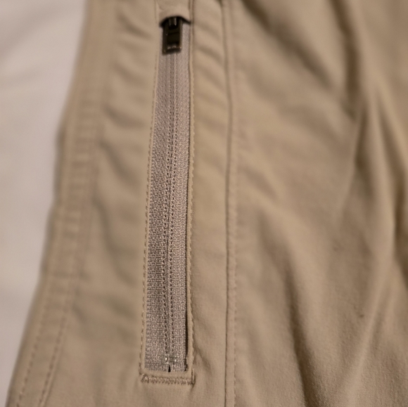 Columbia omni-shade capris, size 10 - Picture 4 of 5